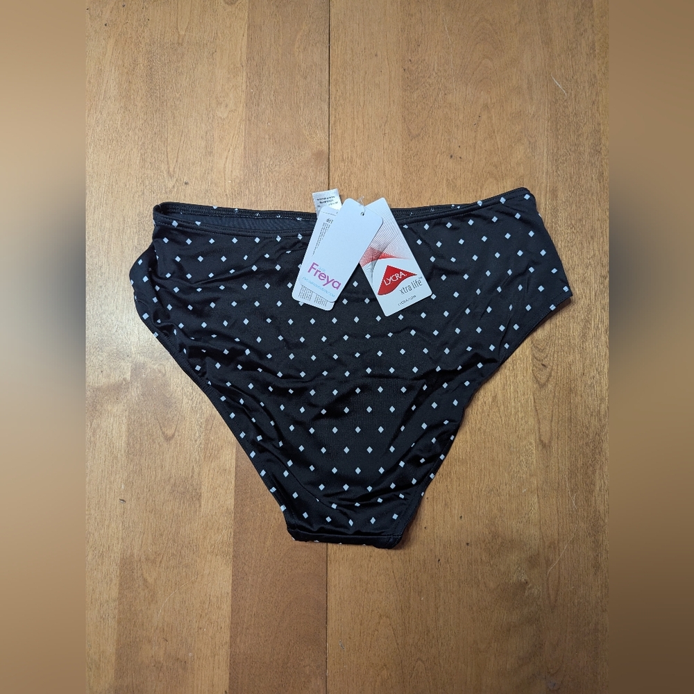 Freya Black and White Polka Dot Swimwear Set - Picture 4 of 7